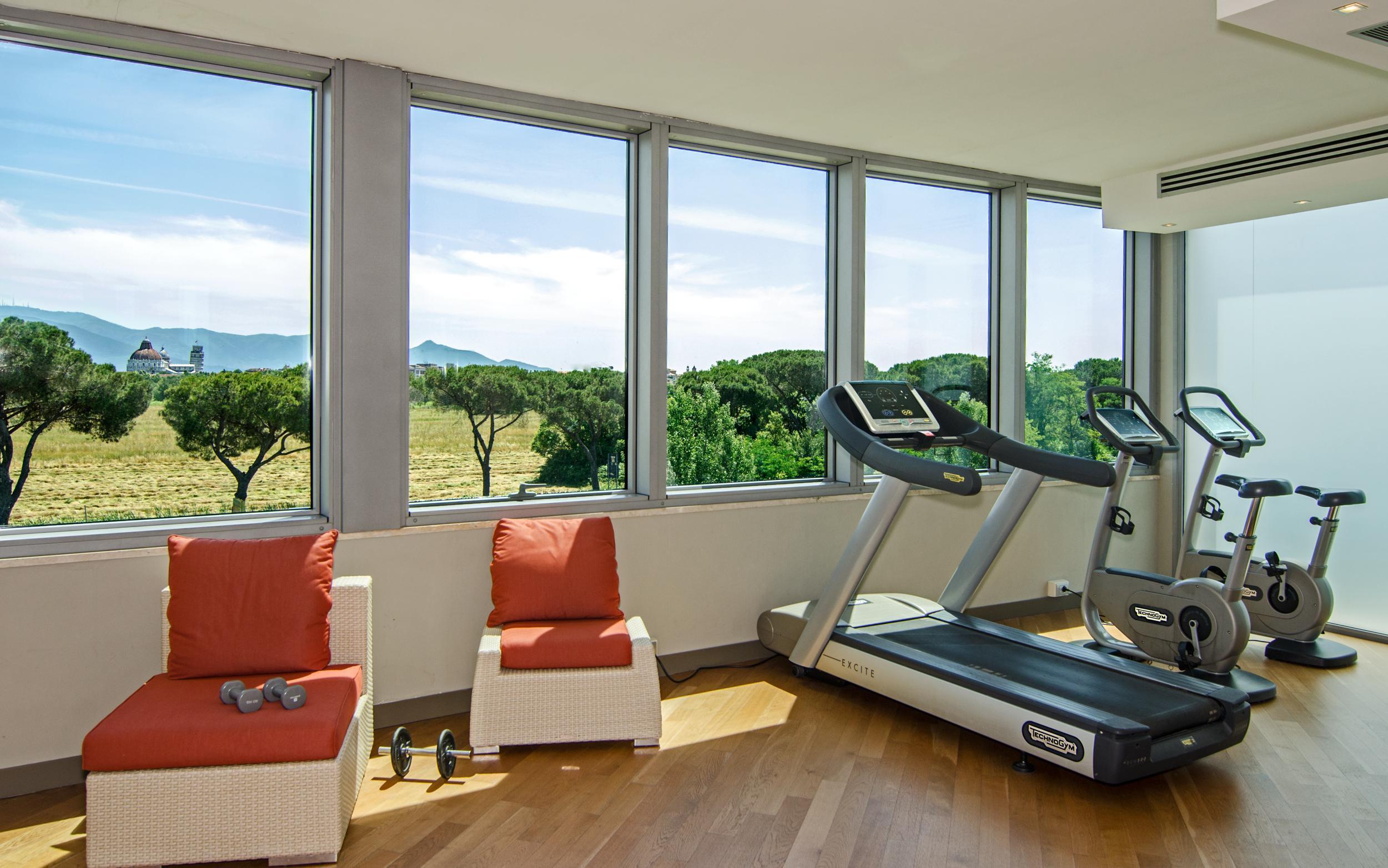 أبيتاليا تاور بلازا بيزا المظهر الخارجي الصورة The gym at the hotel